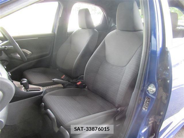 Toyota YARIS 2020-08 7621676-14