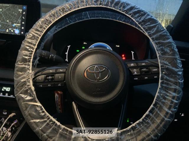 Toyota YARIS 2024-09 7621669-11