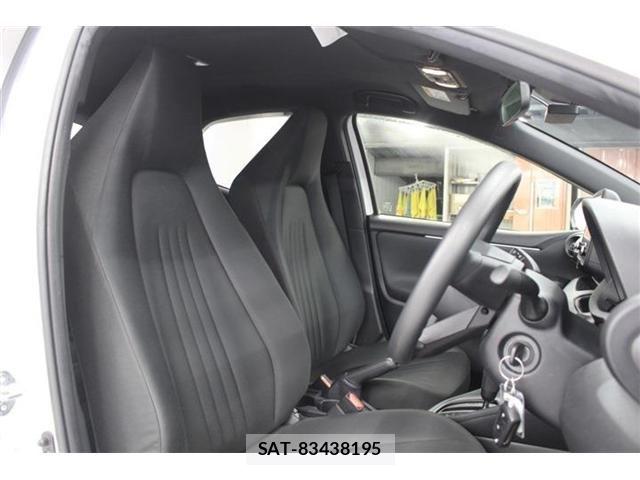 Toyota YARIS 2021-06 7731217-24