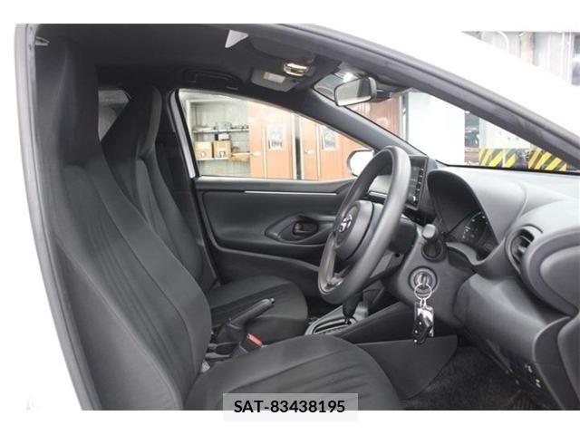 Toyota YARIS 2021-06 7731217-26
