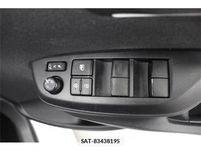 Toyota YARIS 2021-06 7731217-28