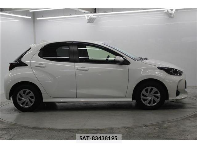 Toyota YARIS 2021-06 7731217-3