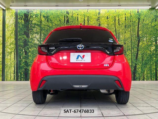 Toyota YARIS 2021-01 7731213-14