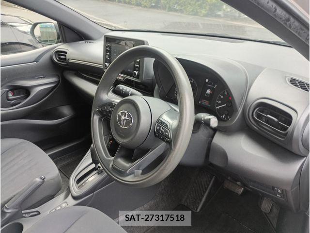 Toyota YARIS 2021-08 7731231-12