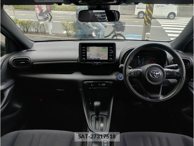 Toyota YARIS 2021-08 7731231-2