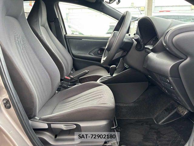 Toyota YARIS 2021-09 7731220-19