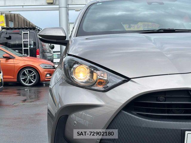 Toyota YARIS 2021-09 7731220-27