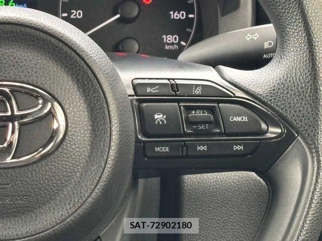 Toyota YARIS 2021-09 7731220-5