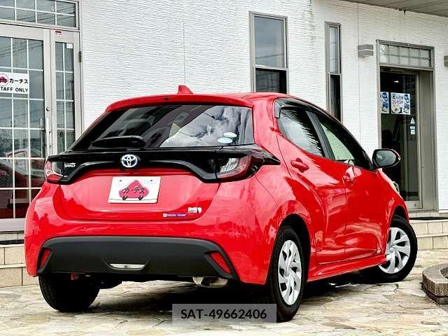 Toyota YARIS 2021-03 7731219-2