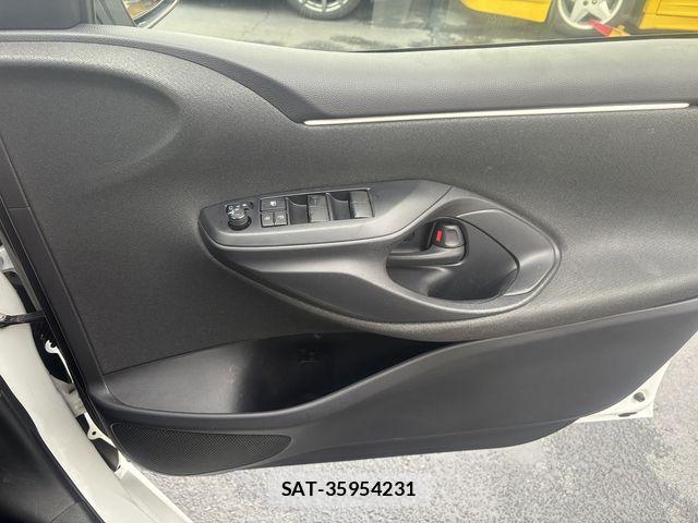 Toyota YARIS 2021-04 7731221-14