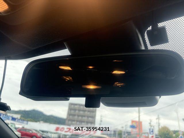 Toyota YARIS 2021-04 7731221-17