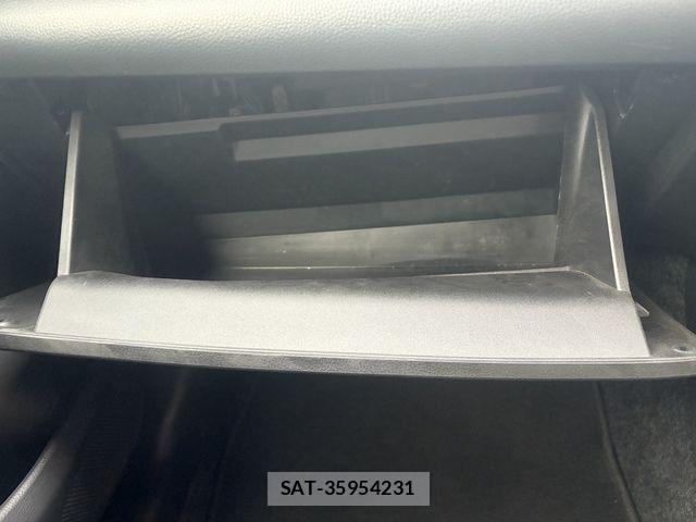 Toyota YARIS 2021-04 7731221-21