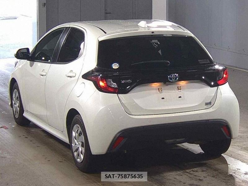 Toyota YARIS 2022-07 7721541-2