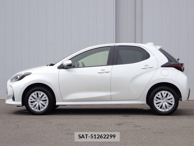 Toyota YARIS 2023-08 7731215-17