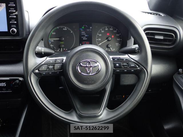Toyota YARIS 2023-08 7731215-4