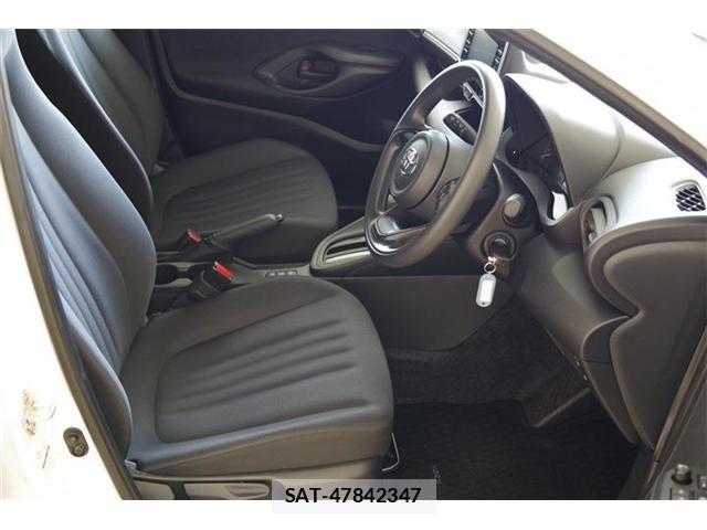 Toyota YARIS 2023-06 7731216-15