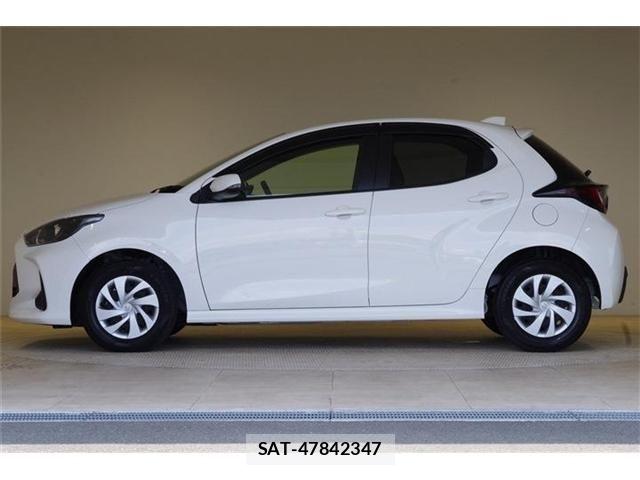Toyota YARIS 2023-06 7731216-28