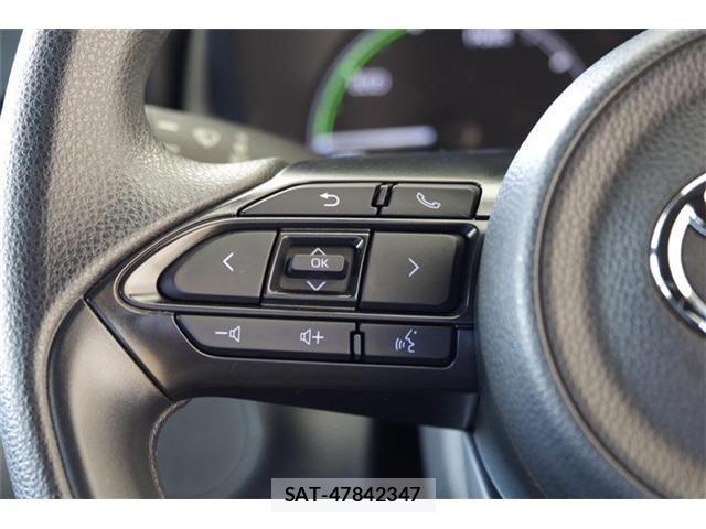 Toyota YARIS 2023-06 7731216-7