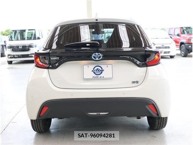Toyota YARIS 2023-01 7731218-21