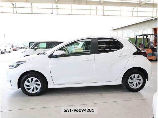 Toyota YARIS 2023-01 7731218-23
