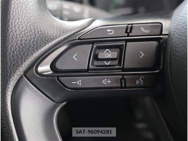 Toyota YARIS 2023-01 7731218-26