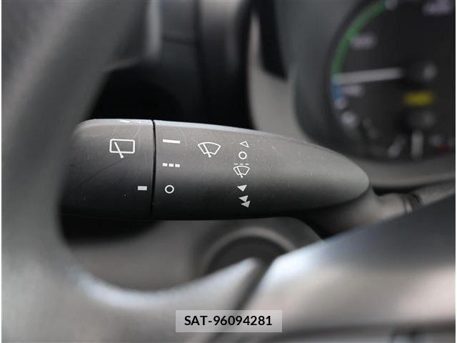 Toyota YARIS 2023-01 7731218-28