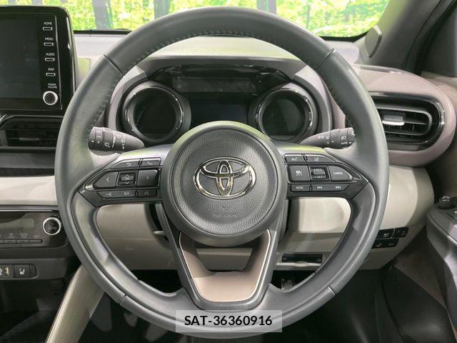 Toyota YARIS 2023-07 7731214-11