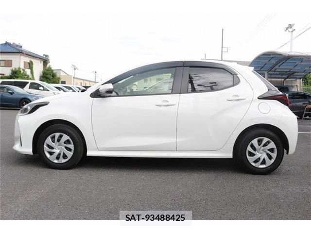 Toyota YARIS 2025-02 7790862-11