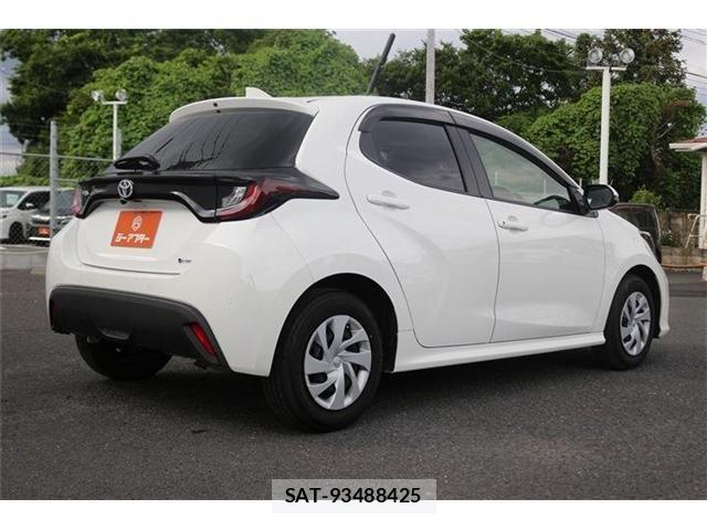 Toyota YARIS 2025-02 7790862-22