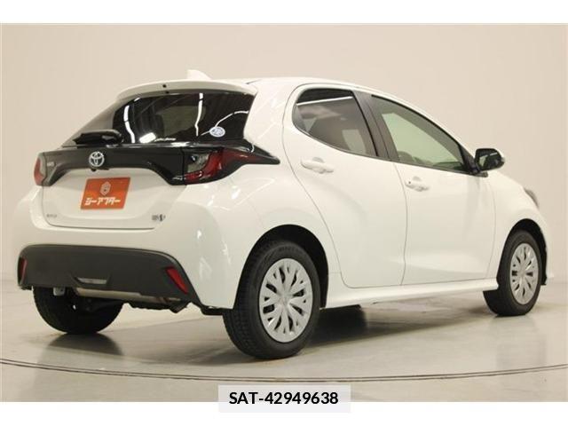 Toyota YARIS 2023-06 7790858-11