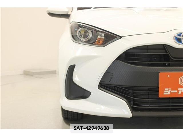 Toyota YARIS 2023-06 7790858-15