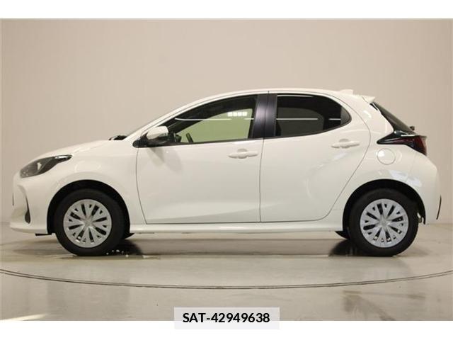 Toyota YARIS 2023-06 7790858-8