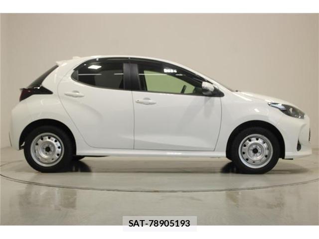 Toyota YARIS 2024-09 7880802-12