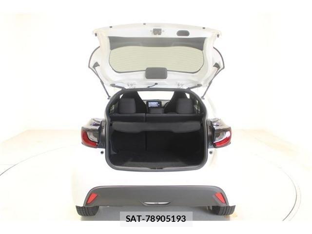 Toyota YARIS 2024-09 7880802-29