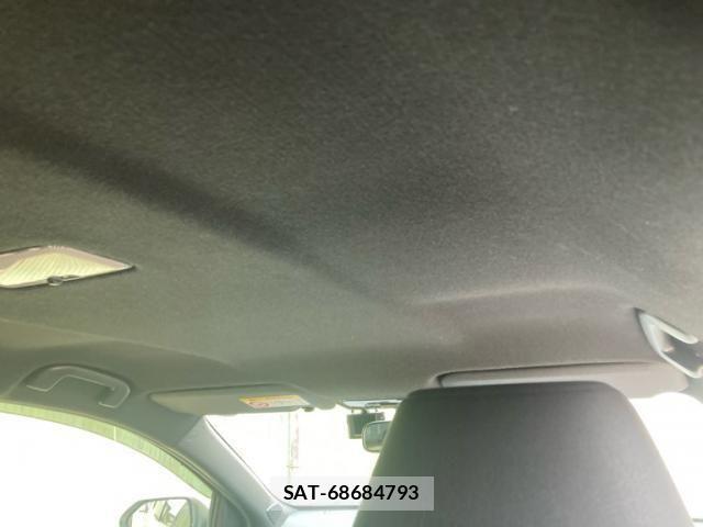 Toyota YARIS 2022-06 7880807-12