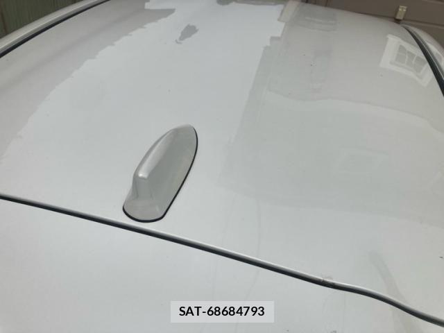 Toyota YARIS 2022-06 7880807-13