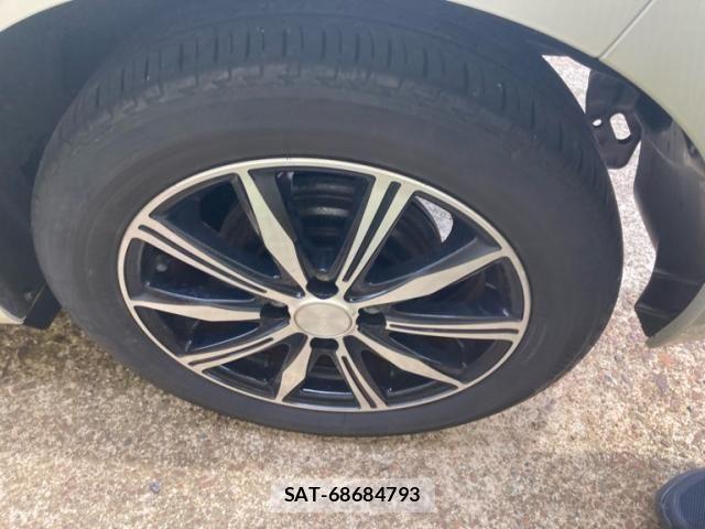 Toyota YARIS 2022-06 7880807-6