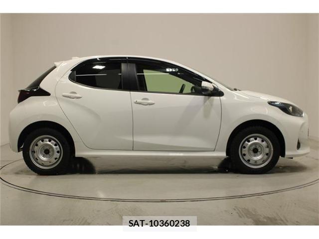 Toyota YARIS 2025-02 7880801-13