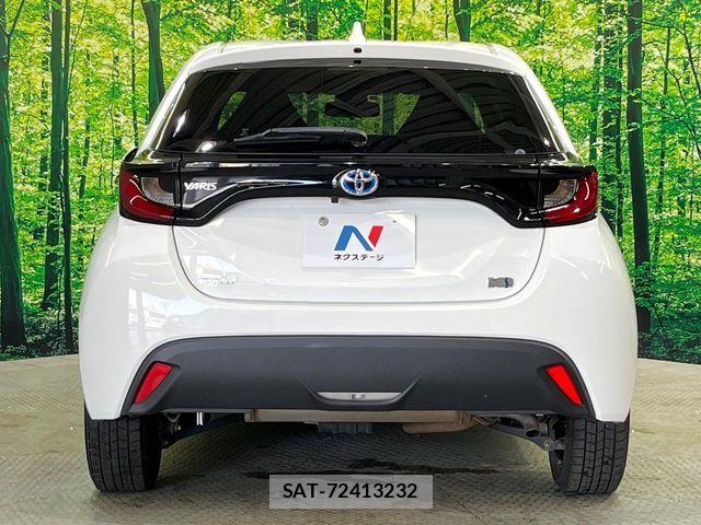 Toyota YARIS 2023-06 7964567-14
