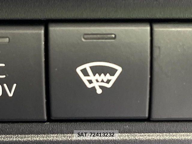 Toyota YARIS 2023-06 7964567-2