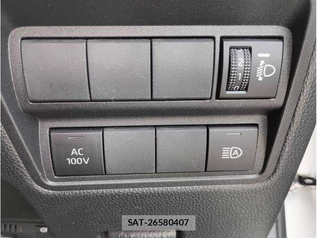 Toyota YARIS 2023-06 7964569-9