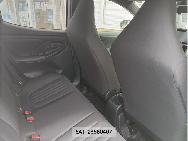 Toyota YARIS 2023-06 7964569-4