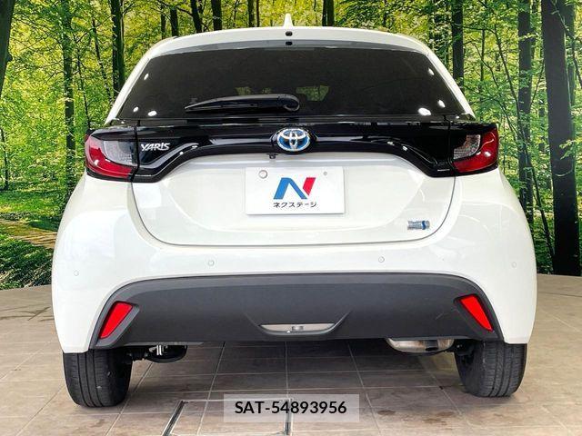 Toyota YARIS 2020-10 7964568-14