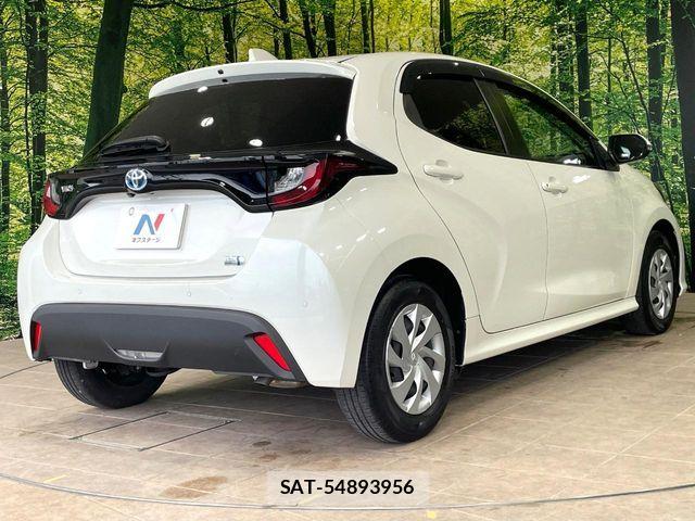 Toyota YARIS 2020-10 7964568-16