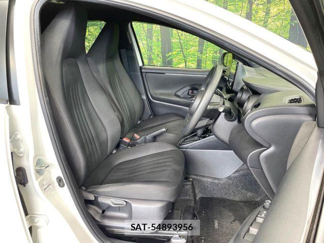 Toyota YARIS 2020-10 7964568-7