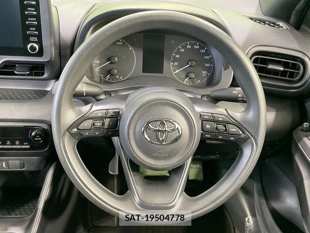 Toyota YARIS 2023-06 7981707-10