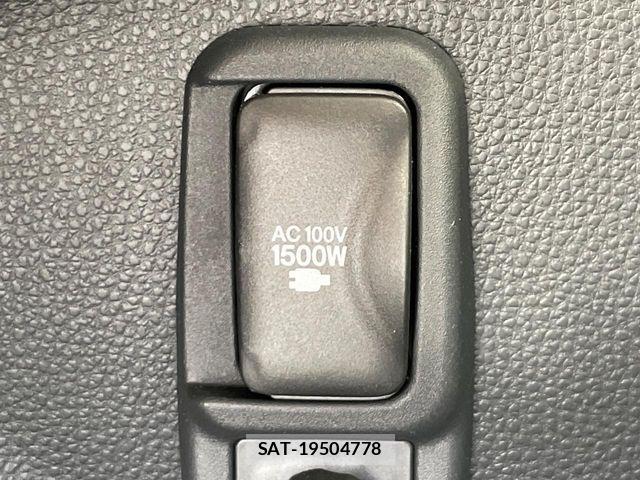 Toyota YARIS 2023-06 7981707-5