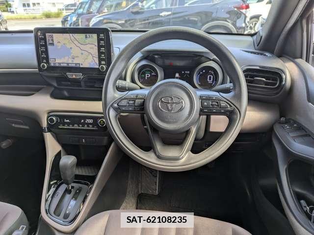 Toyota YARIS 2020-07 7981706-14
