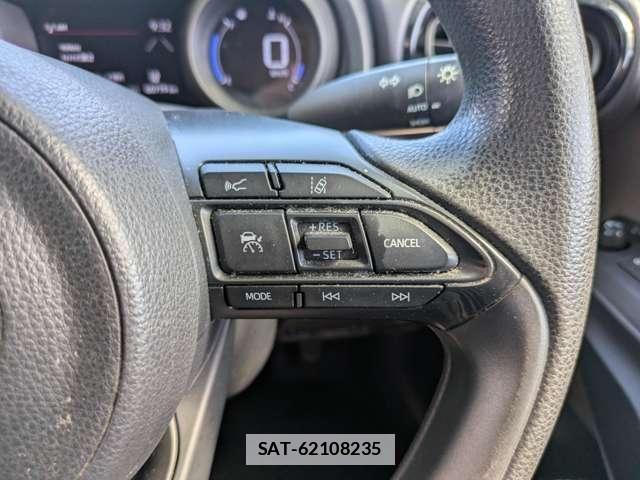 Toyota YARIS 2020-07 7981706-16