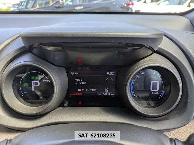 Toyota YARIS 2020-07 7981706-17
